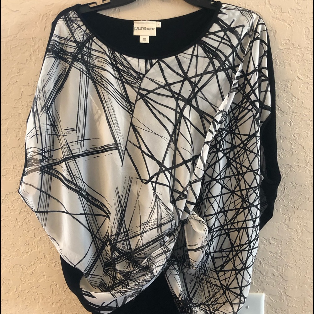 DKNY top